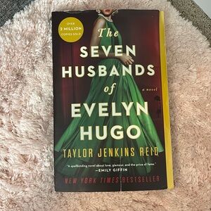The Seven Husbands of Evelyn Hugo